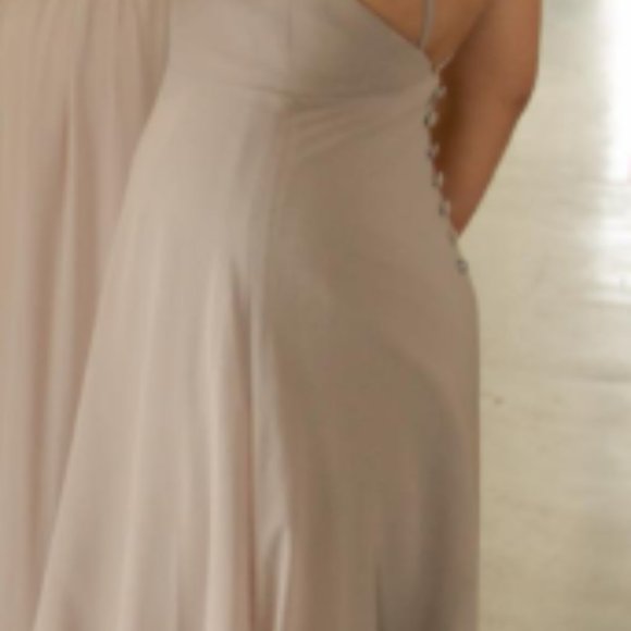 Azazie Everlee in Taupe - Picture 3 of 6